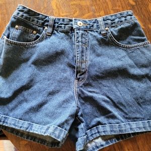 Xhilaration denim shorts size 9